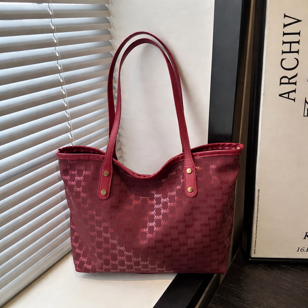 MinMin Tote Bag