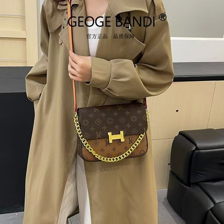 Lady Sling Bag