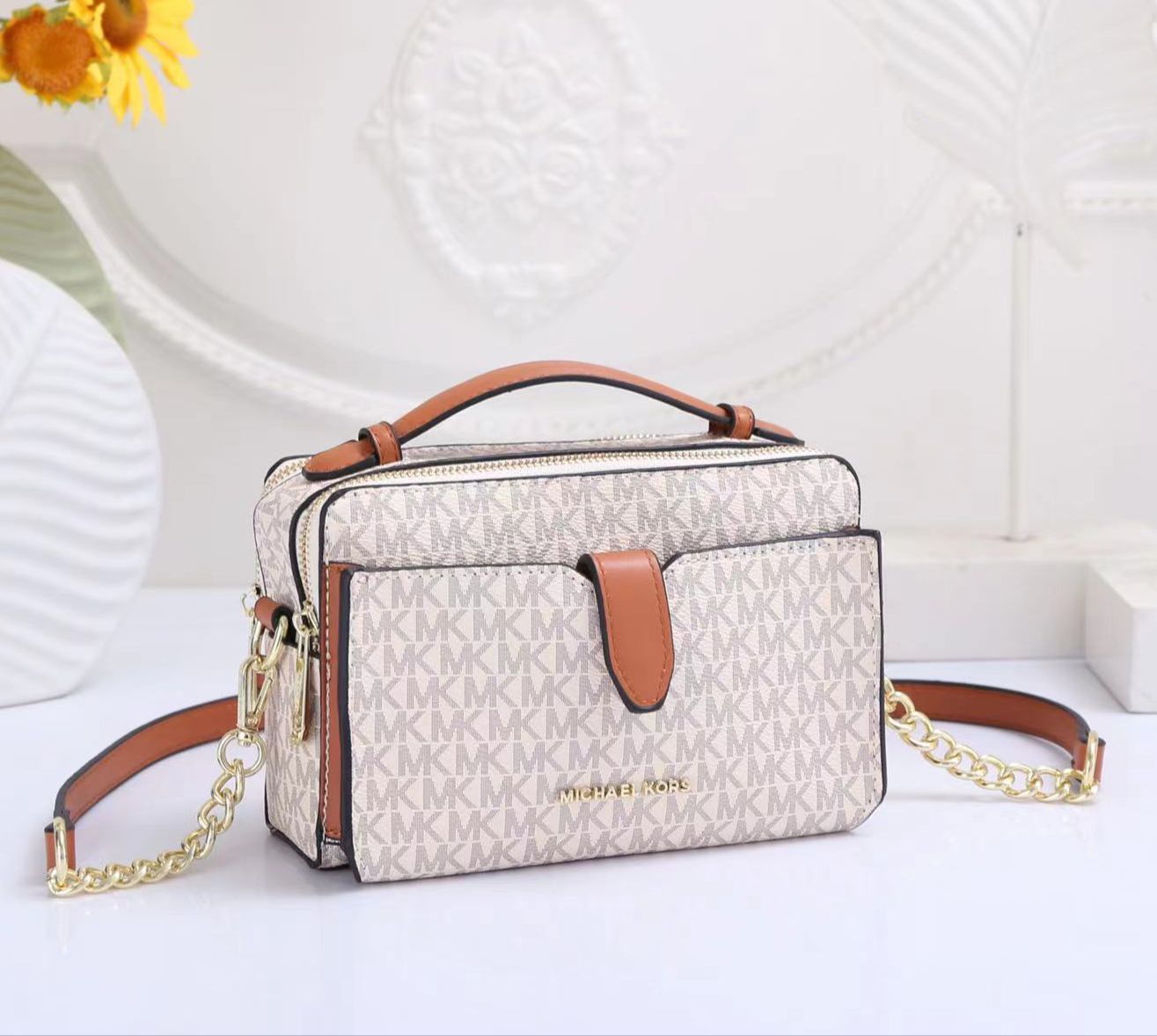 Michael Kors Phone Bag